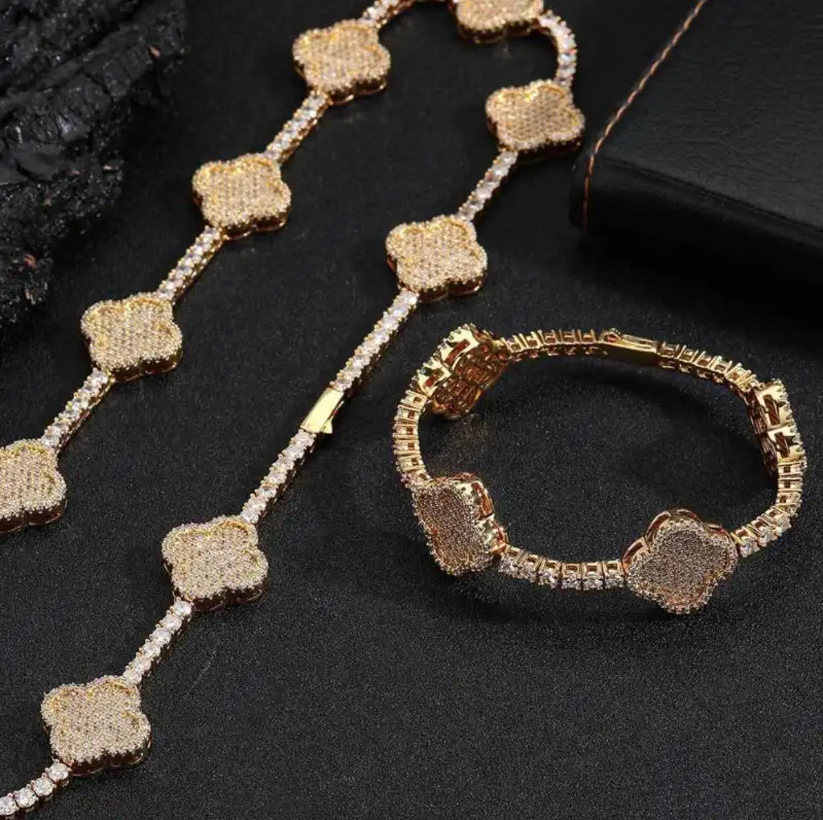 Icy Flower Necklace