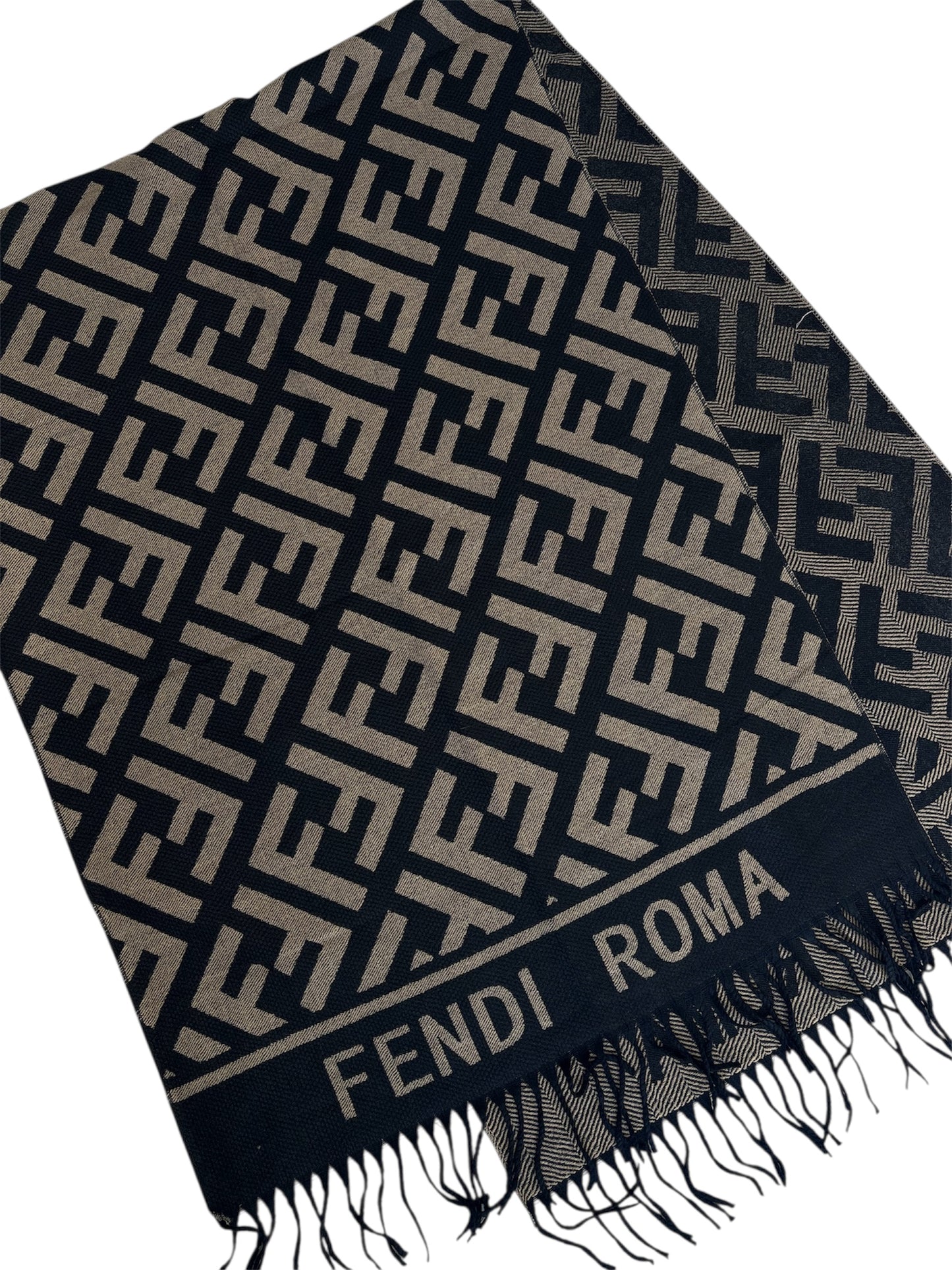 Fanile Scarf