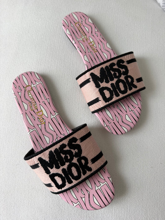 Miss Me Too Sandals
